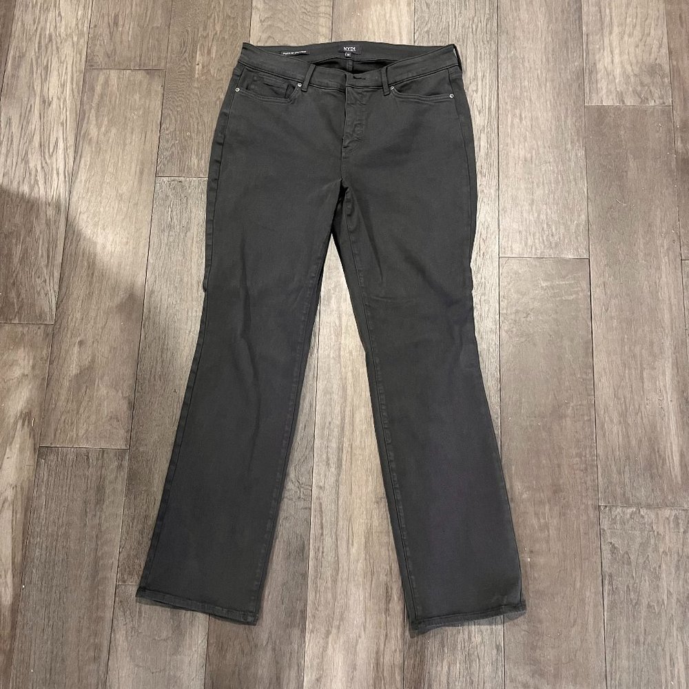 EUC NYDJ Marilyn Straight Gray Jeans - 14